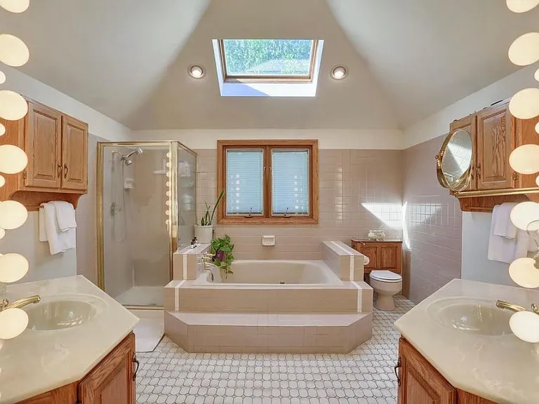 Bentbrook Dr — Photo 32