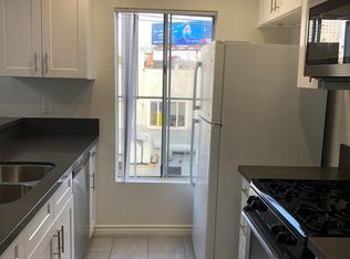 10911 Rochester Ave #305, Los Angeles, CA 90024