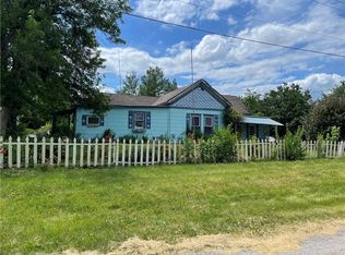 202 S Pine St, Gallatin, MO 64640