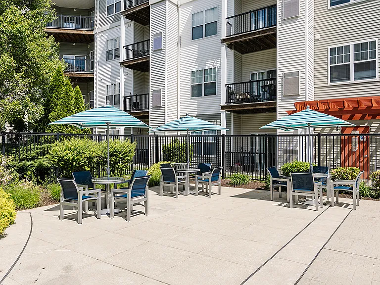 Mission Place Apartments — Photo 29