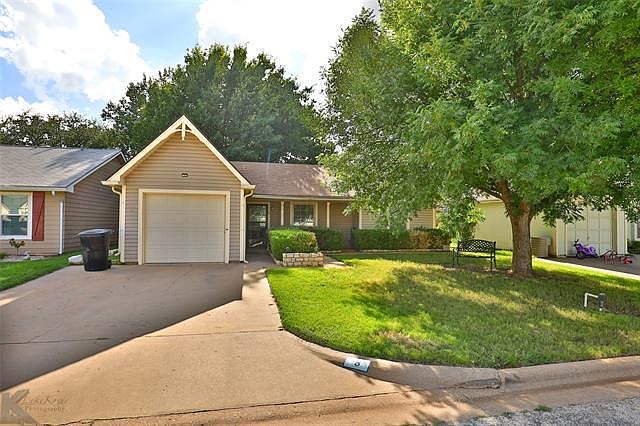 1st image of 8 Shady Brook Cir