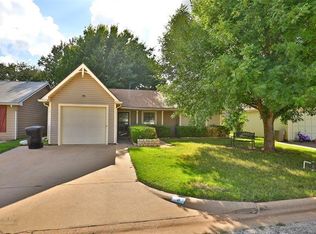 8 Shady Brook Cir, Abilene, TX 79605
