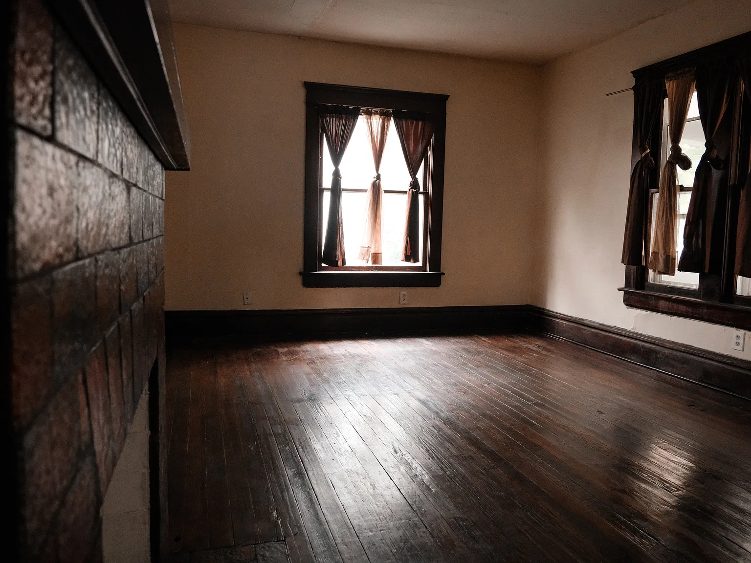 3 bed, 1.5 bath, 1498 sqft, $1,250 — Photo 3