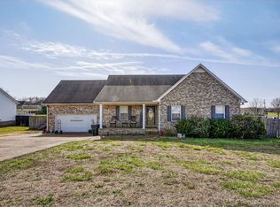 204 Middle Dayle Dr, Portland, TN 37148