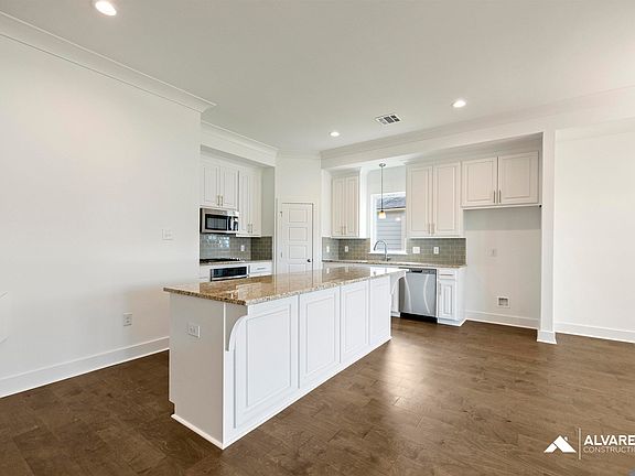 4th image of 40188 Belle Trace Ave