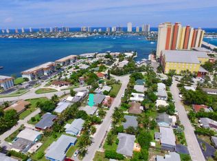 198 E 29th Ct, Riviera Beach, FL 33404