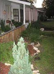 2nd image of 1216 E Fannin St