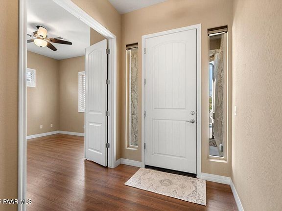 4th image of 5811 N Thornberry Dr