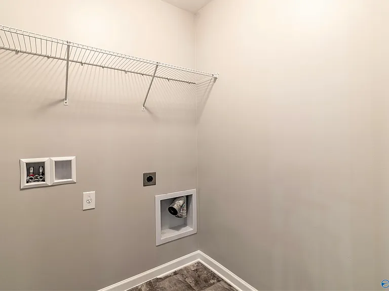 312 Fenrose Dr — Photo 9