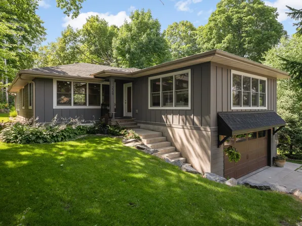 229 Byrondale Ave, Wayzata, MN 55391