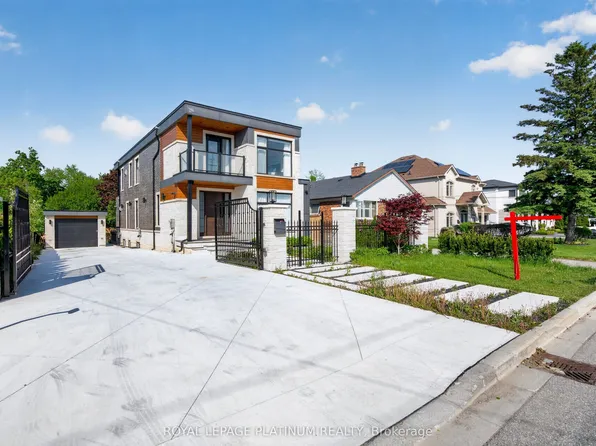 7 Arch Rd, Mississauga, ON L5M 1M4