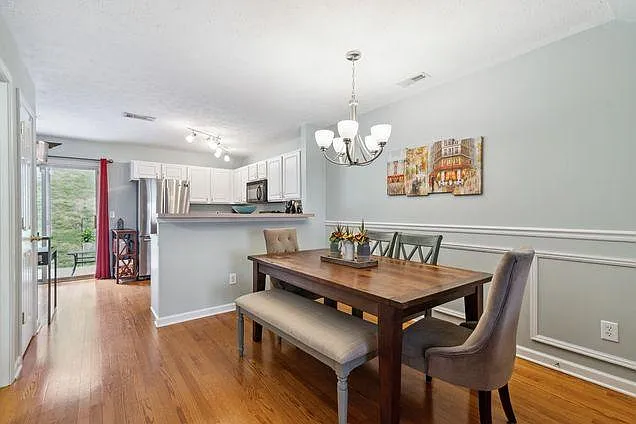 510 Shadow Glen Dr — Photo 2