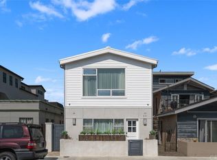 910 W Balboa Blvd, Newport Beach, CA 92661