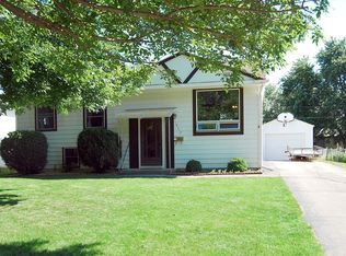 14112 Karl St, Omaha, NE 68137