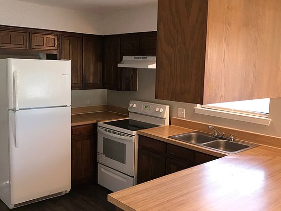 4th image of 6711 Glenbrook Ln