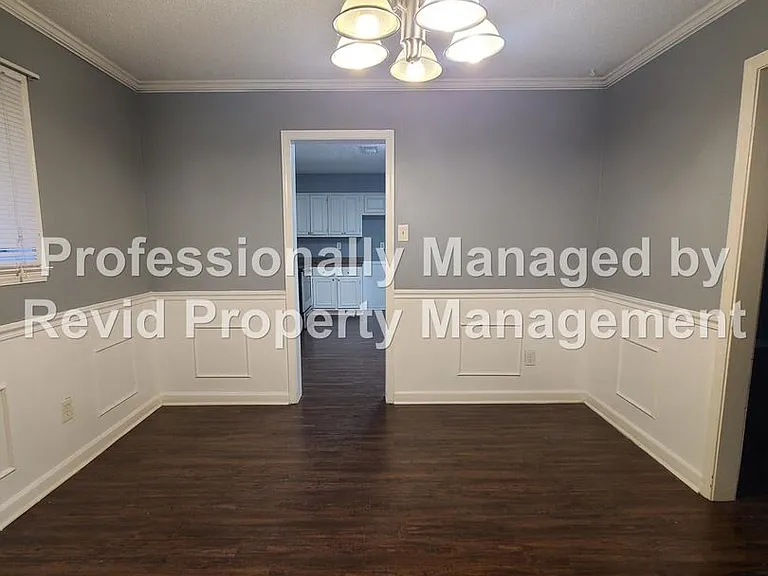 6771 Bainbridge Dr — Photo 12