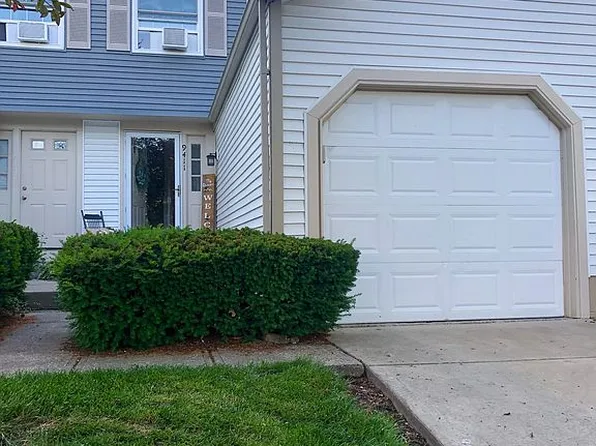 9411 Aspen Grove Ln, Indianapolis, IN 46250