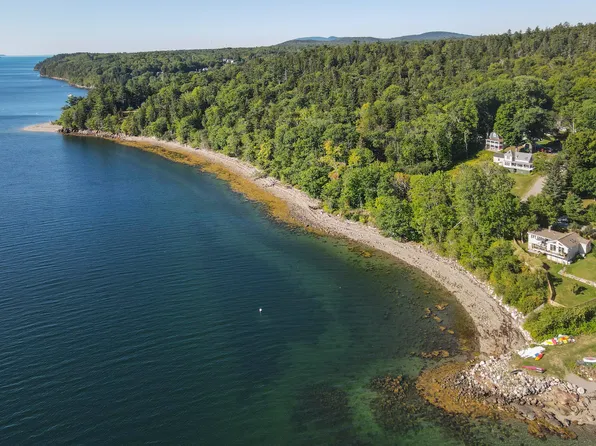 220 Shore Road, Northport, ME 04849