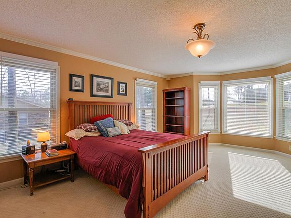 5th image of 1626 Haynes Dr