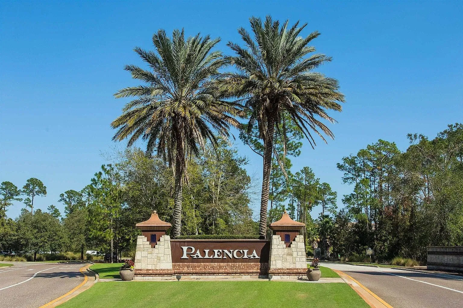 Palencia 2 Bedroom Townhouse — Photo 1