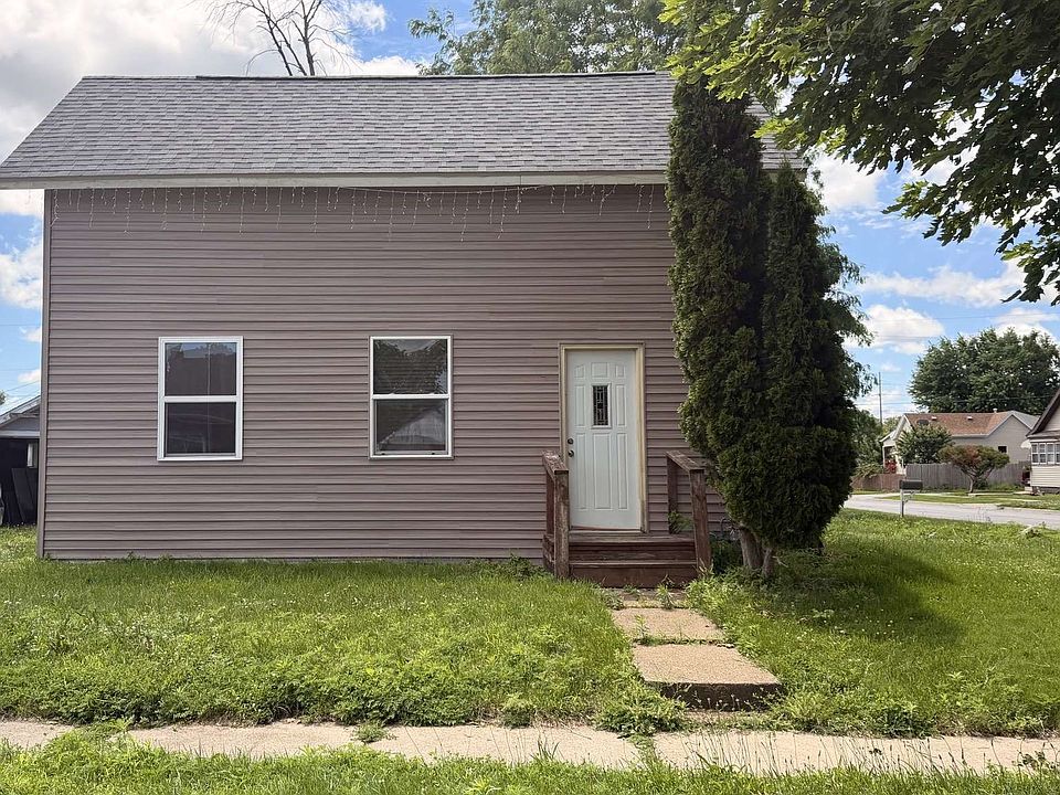 1st image of 701 Woodbury St