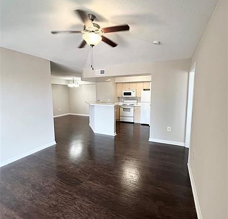 5th image of 3718 NW Mediterranean Ln #303