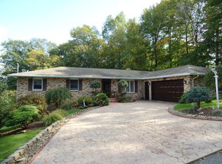 24 Circle Dr, Harding, PA 18643