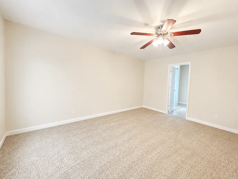 5406 Boot Scootin Ct — Photo 17