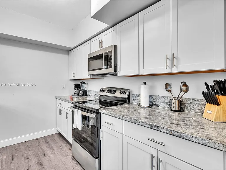 10002 E Bay Harbor Dr #6 — Photo 15