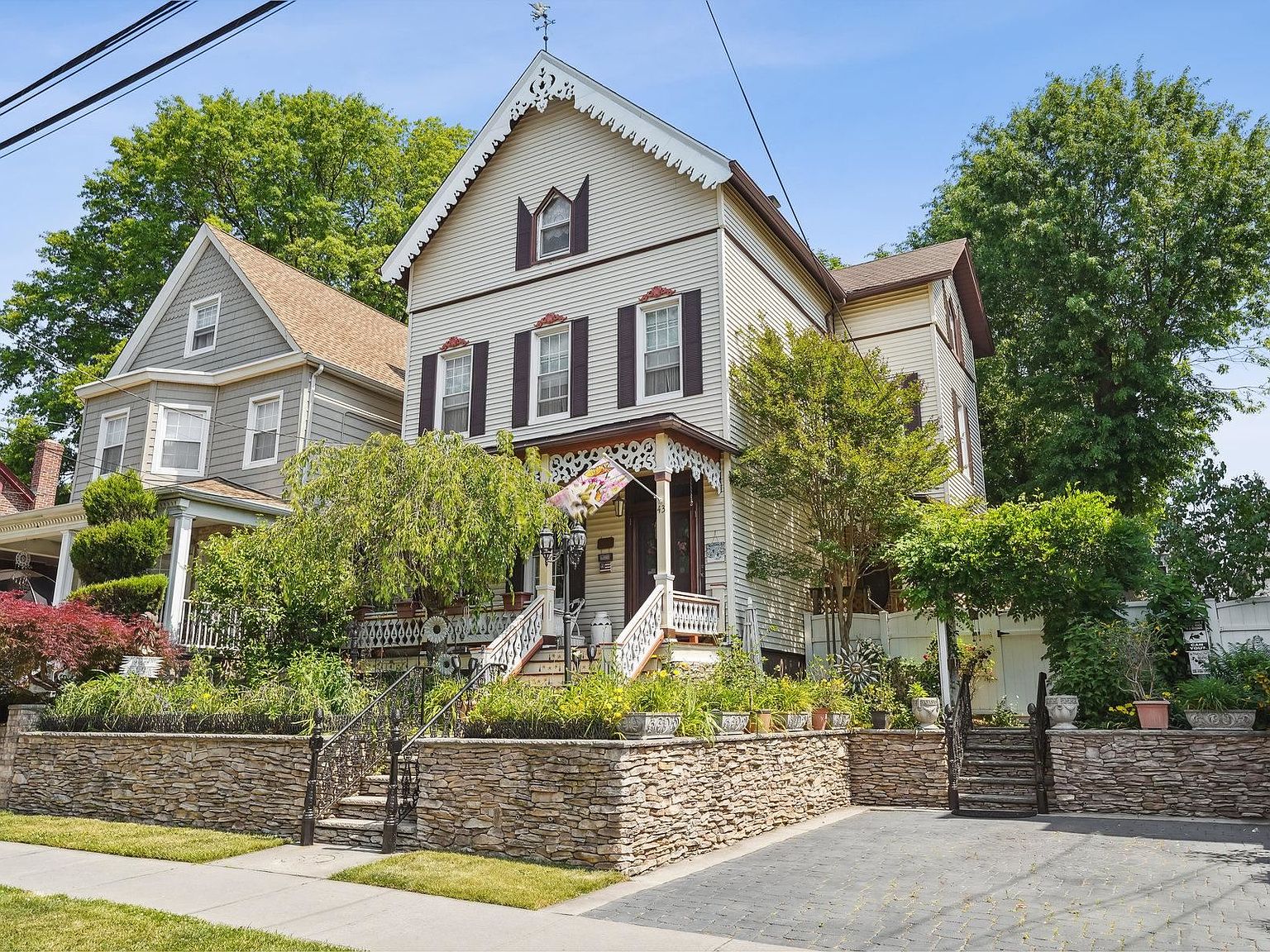 43 W 45th St, Bayonne, NJ 07002 MLS 230009277 Zillow