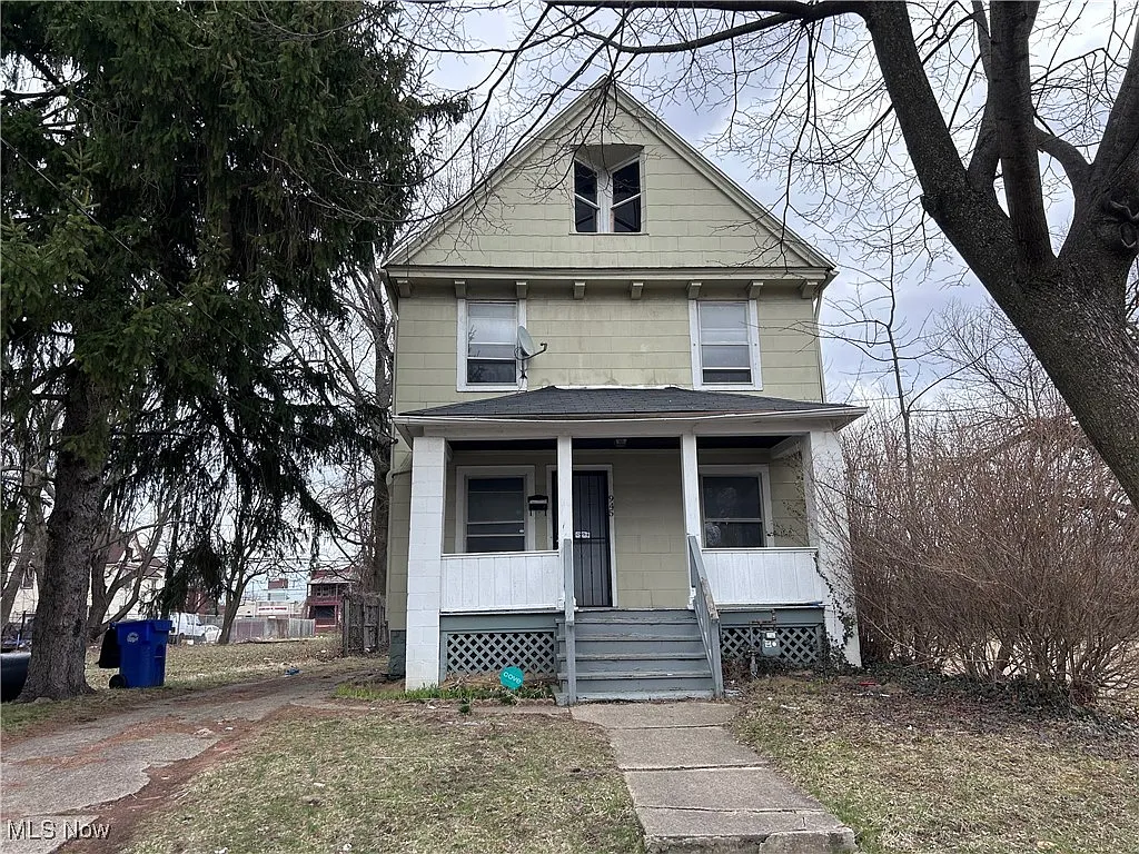 945 E 149th St photo 1