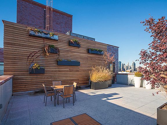 4th image of 1115 Broadway #2J
