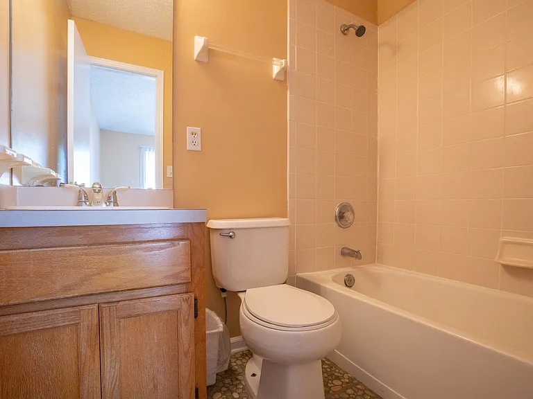 2548 Americas Cup Cir E — Photo 14