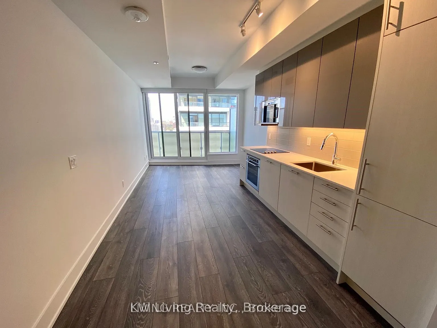 Studio, $1,950 — Photo 2