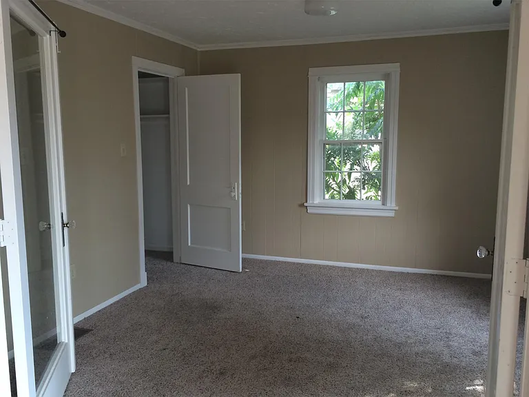 1202 S Travis St — Photo 7