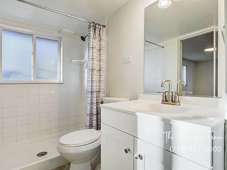 7240 Sullivan Cir — Photo 37