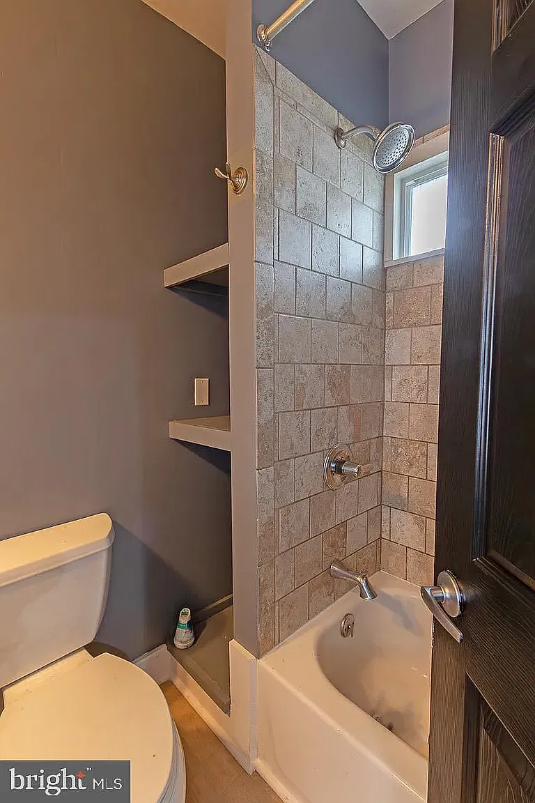 239 E Township Line Rd — Photo 3