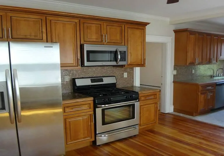183 Oakland Ave — Photo 1