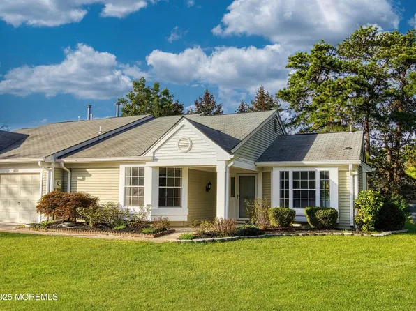 1048B Buckingham Drive #B, Manchester, NJ 08759