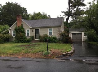 19 Crescent Hl, East Longmeadow, MA 01028