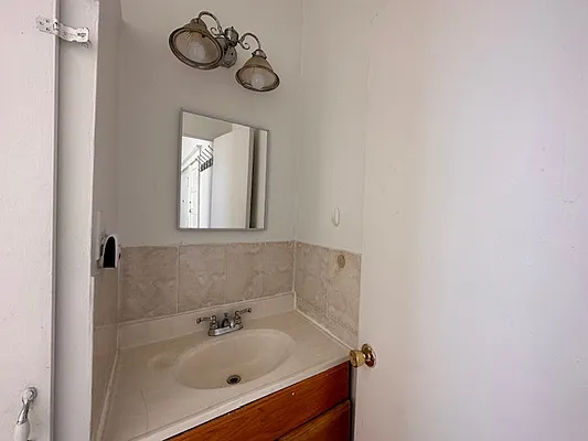 Rented by Azure Realty NY LLC | media 11