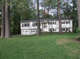 2 Midland Ct, Clifton Park, NY 12065