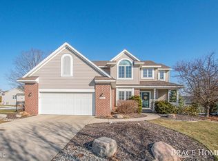 2899 Hunters Dr, Jenison, MI 49428