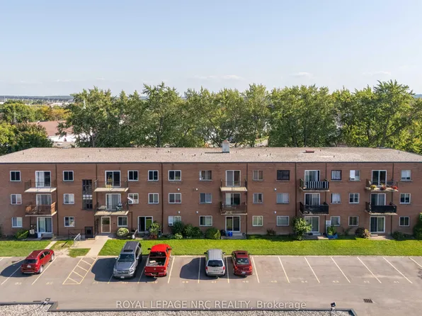 456 Carlton St #34, Saint Catharines, ON L2M 4X1
