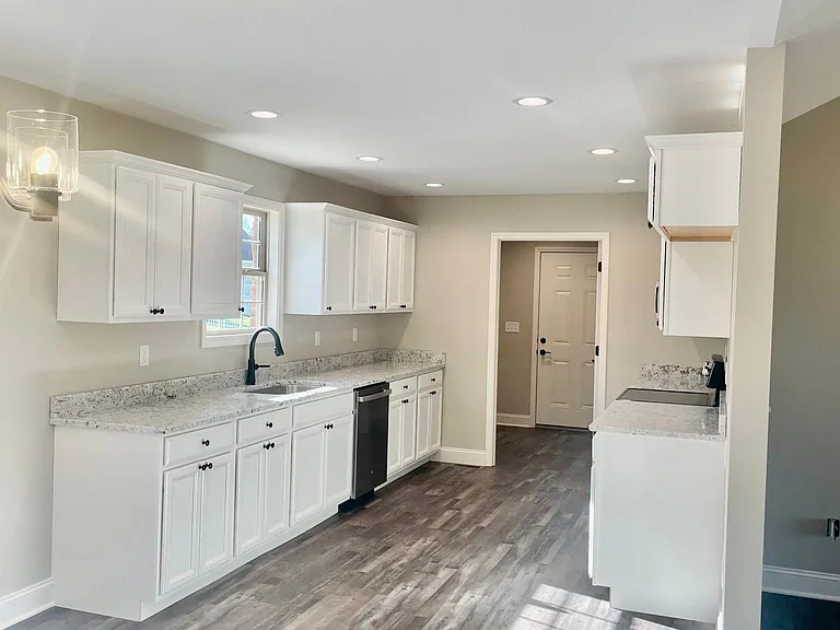 2242 Bryson Ct — Photo 2