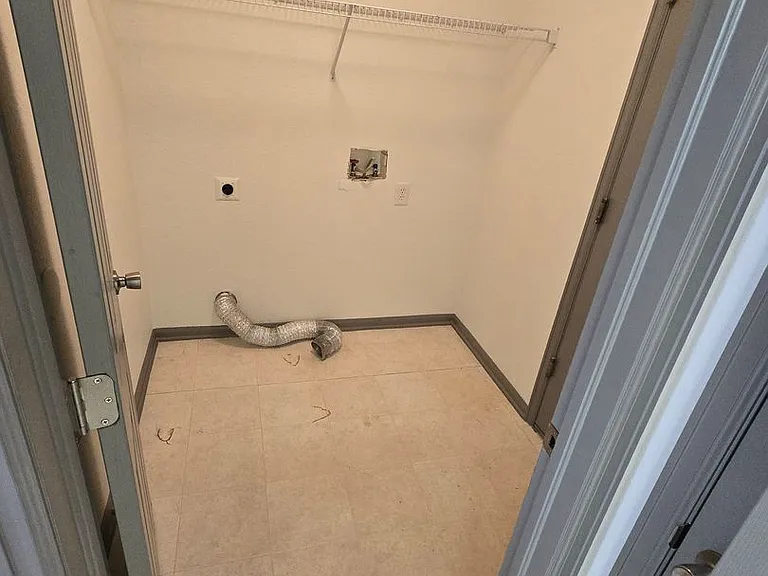 1653 Wagonwheel Dr — Photo 30