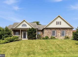 7132 Lone Ridge Ct, Fayetteville, PA 17222