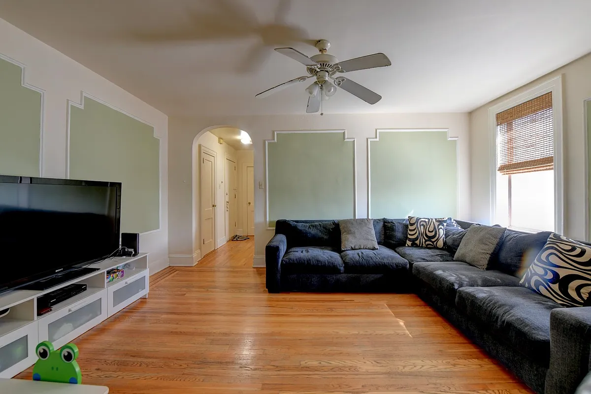 Building Photo - 901 Grand Ave #2B