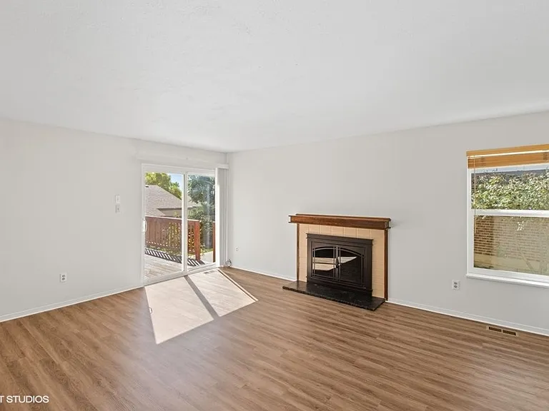 5612 W 71st Cir — Photo 3