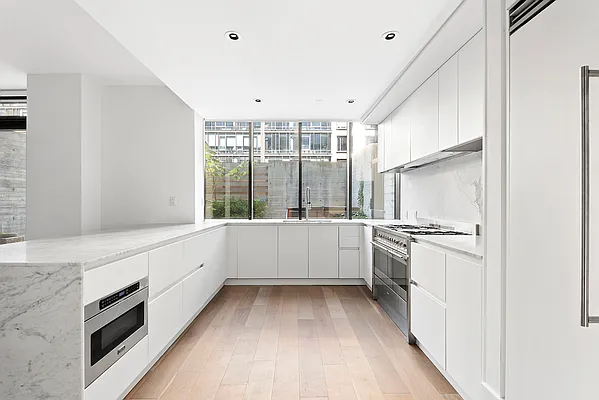 Sold by Compass | media 34